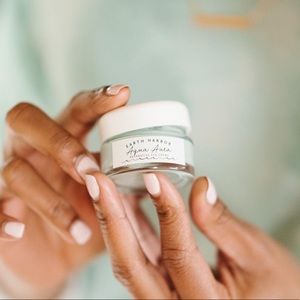 NEW Earth Harbor Aqua Aura Reparative Eye Cream